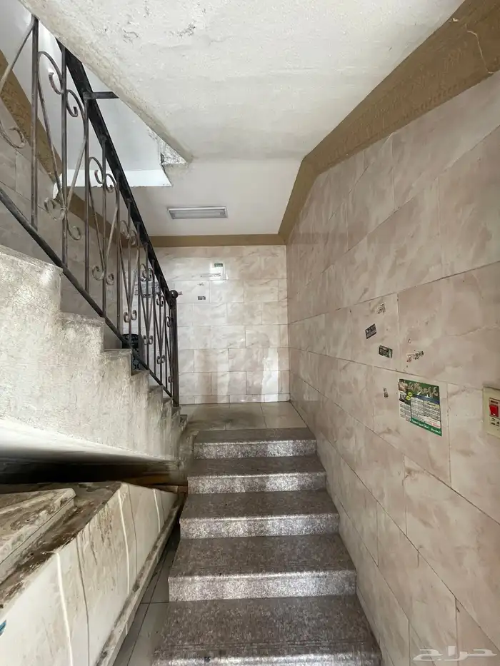 للبيع عماره في حي السوق الدواسر 4