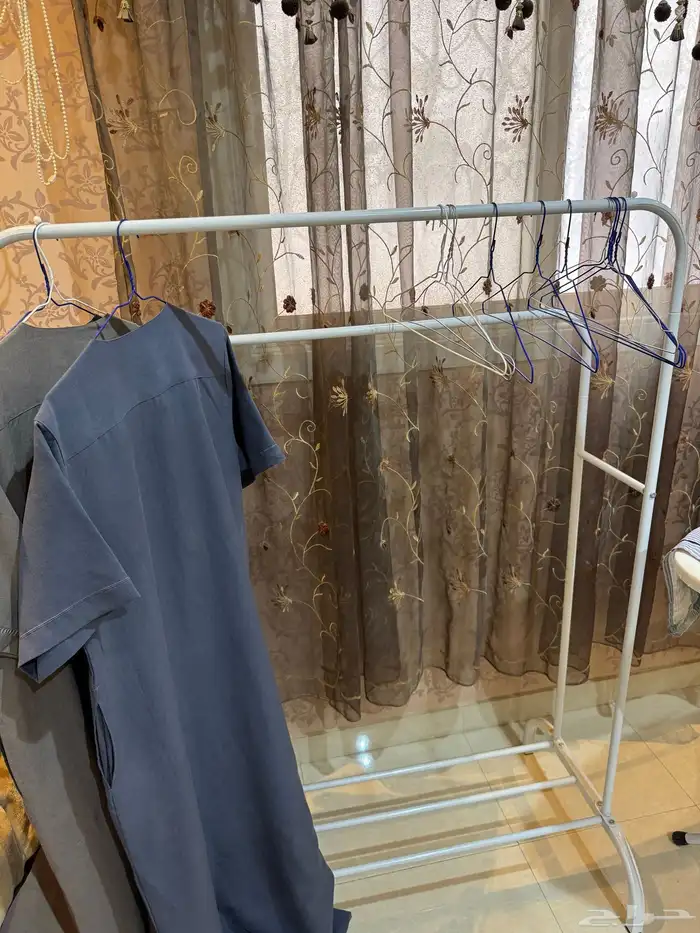 علاقة ملابس 0