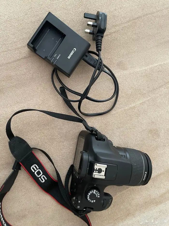 فرصة ماتتفوت للبيع كاميرا كانون 4000D بسعر مناسب 0