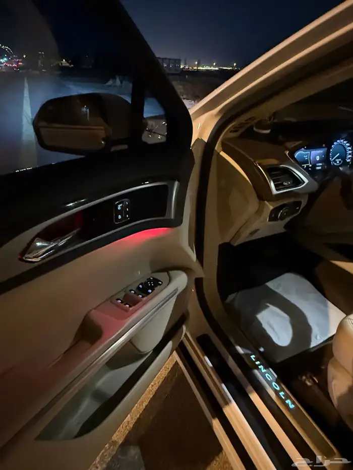 ليكون MKZ 2015 24