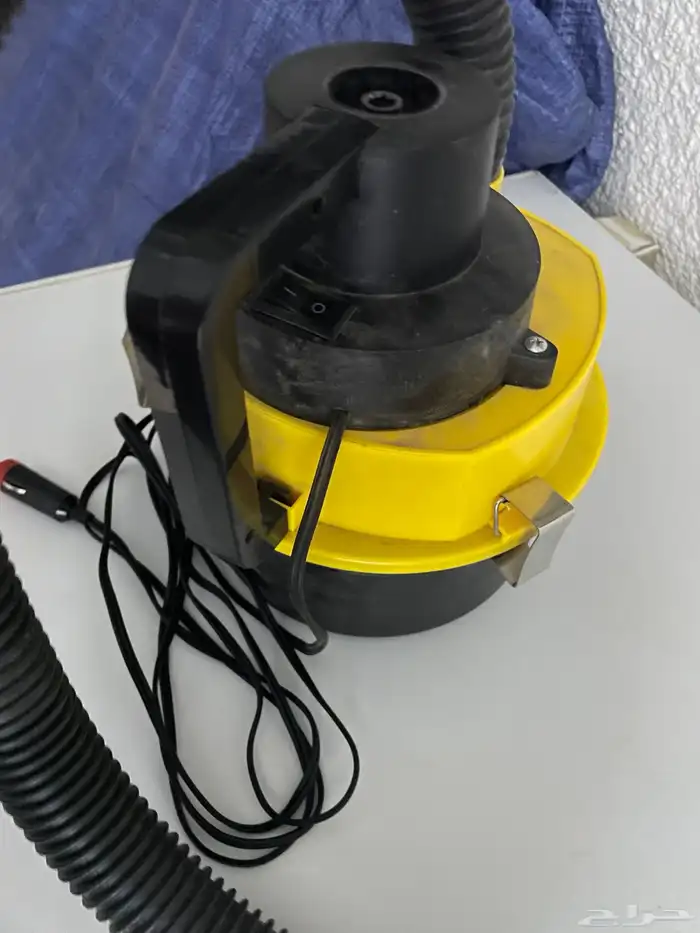 مكنسة سيارة تعمل بولاعة السيارة 0