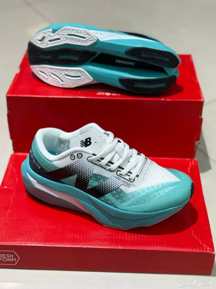 شوزات نيوبالانس رياضية 3