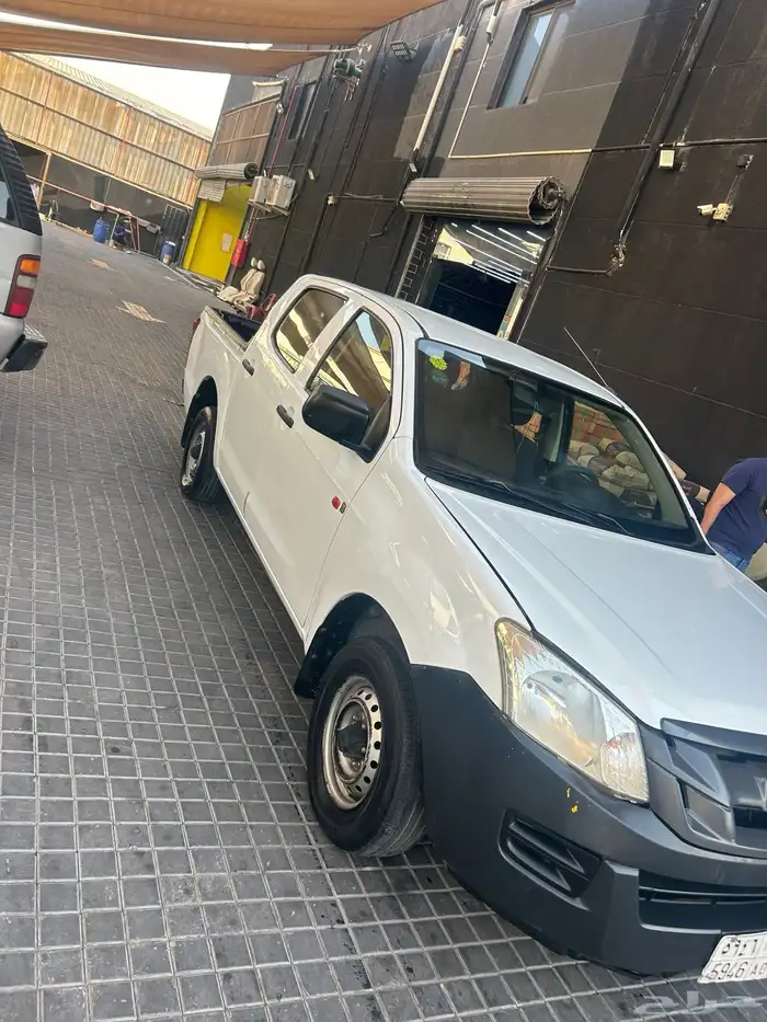 وانيت ايسوزو 2016 3