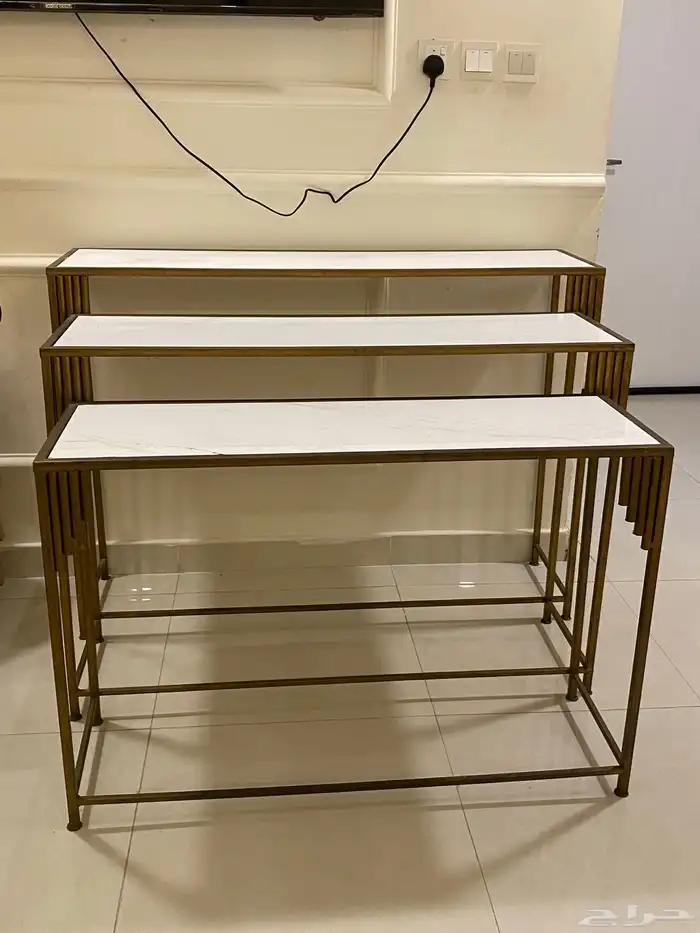 طاولة تقديم 0