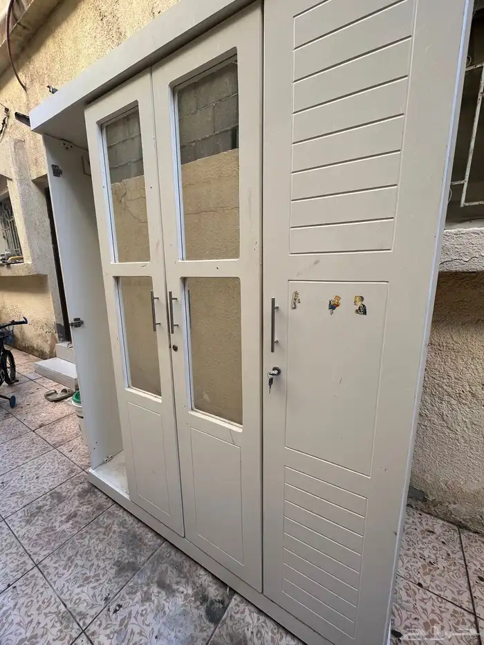 دولاب ملابس 0