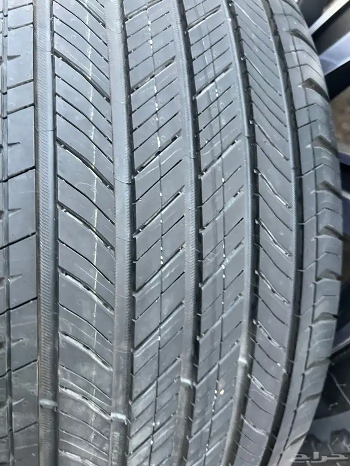 جنوط رنج روفر اصلي وكاله معى كفرات ميشلان مقاس 22موديل2024 2