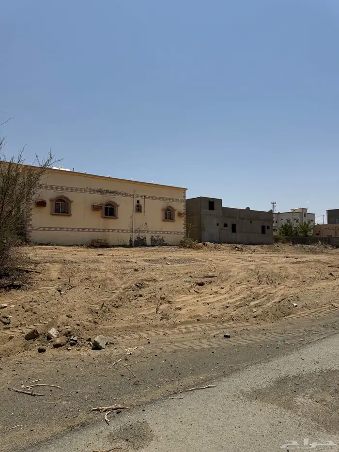 قطعتين ارض في الباحه حي جرد 5