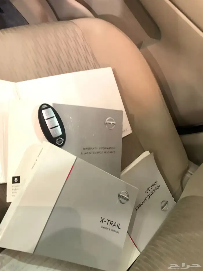 نيسان اكس تريل م2021 فل كامل 7 مقاعد مكيف خلفي 24