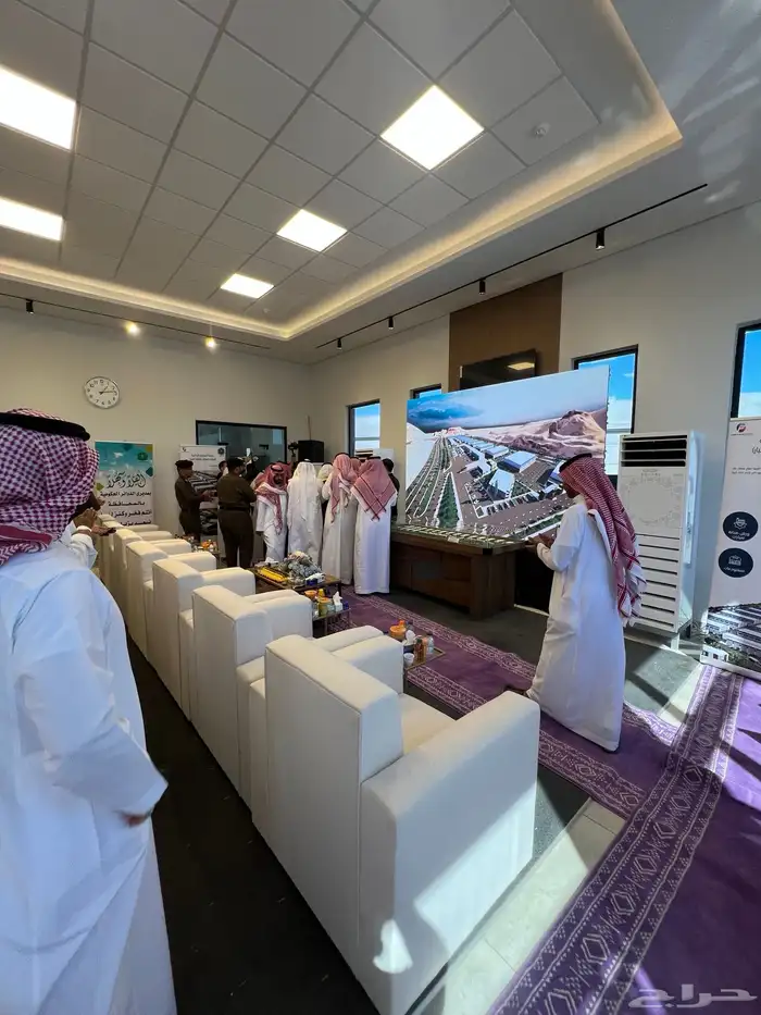 تأجير شاشات LED وإضاءة وصوتيات للمؤسسات والحفلات 14
