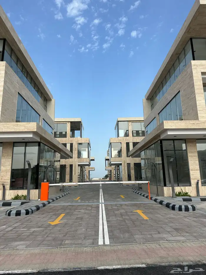 مكاتب للإيجار 1