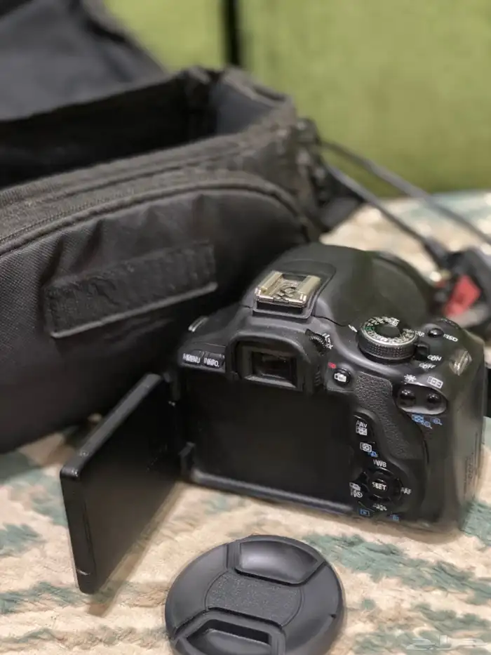 للبيع كاميرا كانون D600 2