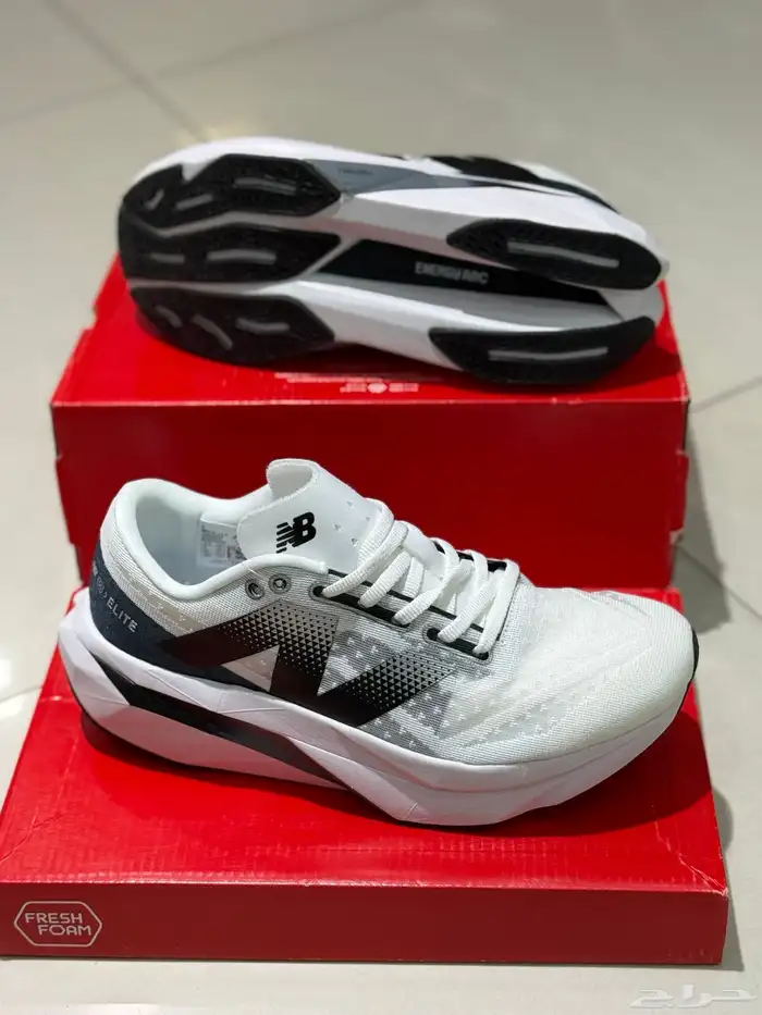 شوزات نيوبالانس رياضية 1