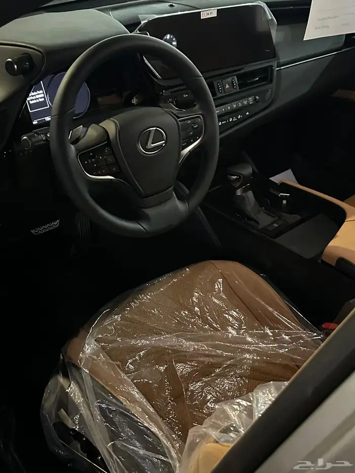لكزس ES250 aa 2025 بسعر 183.000 2