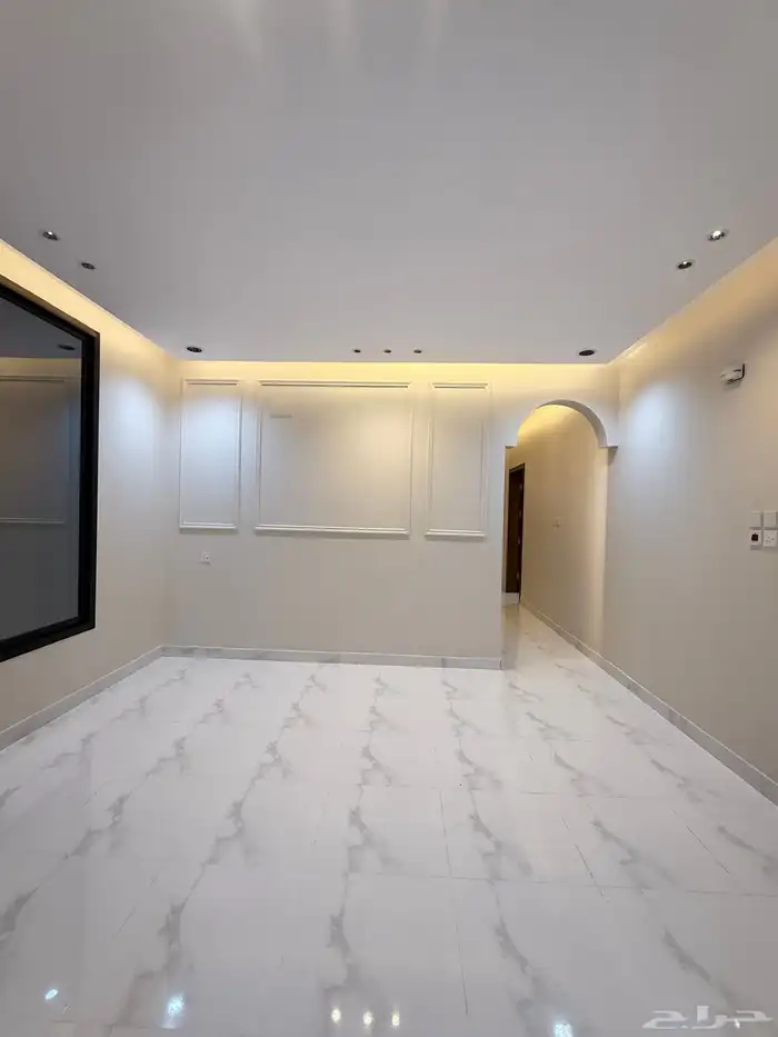 للبيع شقه ارضيه 6غرف مدخل سياره كبير مدخل خاص بسعر 550الف 10