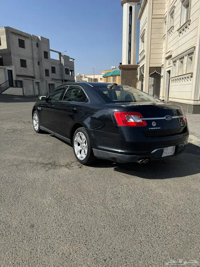 فورد تورس2010 8
