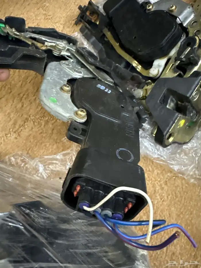 قفل أبواب سنتر لوك مستورد نظيف كامري 98- 2002 1