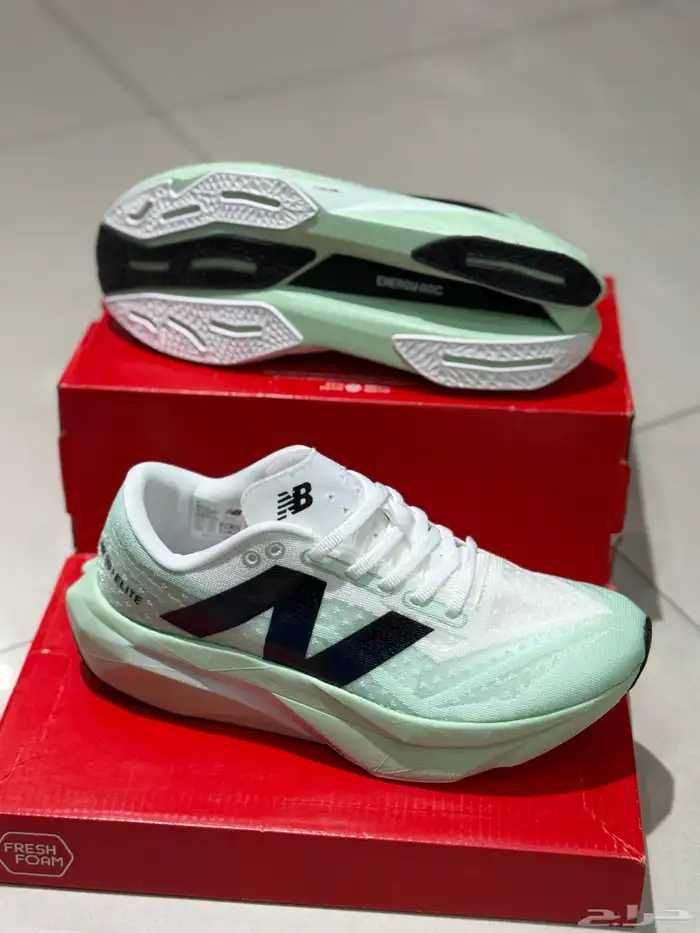 شوزات نيوبالانس رياضية 0