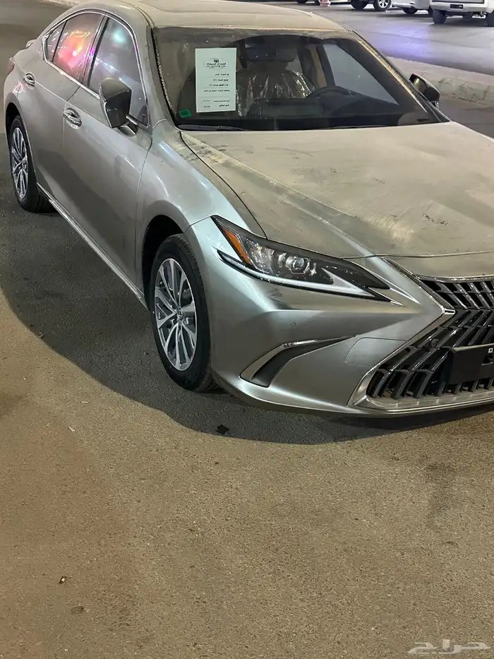 لكزس ES250 aa 2025 بسعر 183.000 0