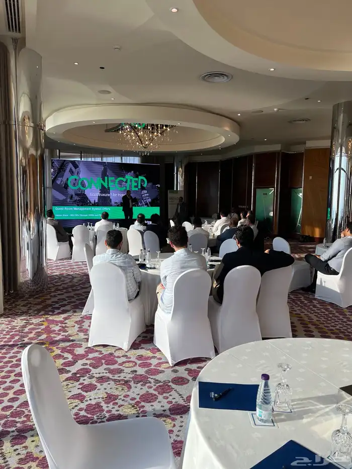 تأجير شاشات LED وإضاءة وصوتيات للمؤسسات والحفلات 16