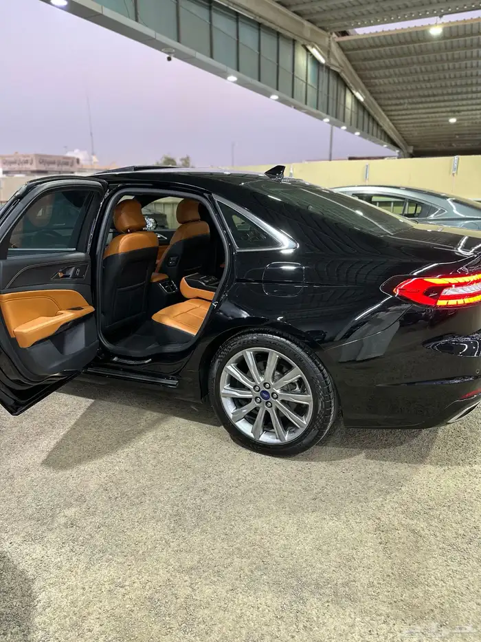 فورد توروس 2022 تيتانيوم وكالة 8