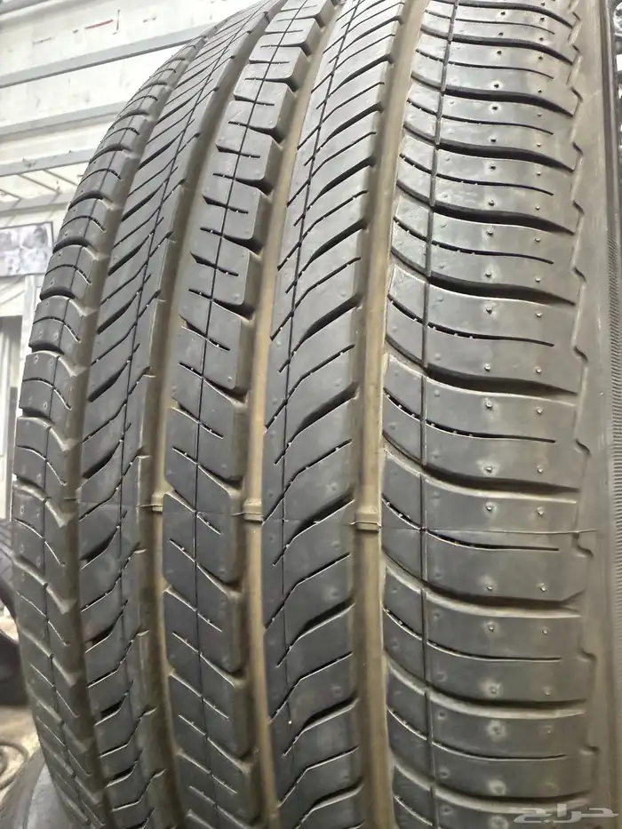 235 50 18 كفرات ماكسيس بزرعها م فرق ع الجديد مقاس وكالة تورس 1