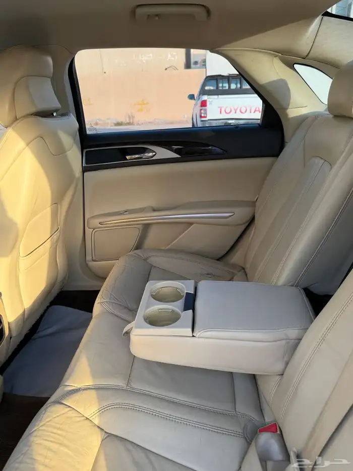 ليكون MKZ 2015 29