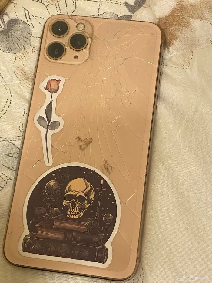 آيفون 11 برو ماكس للبيع 1