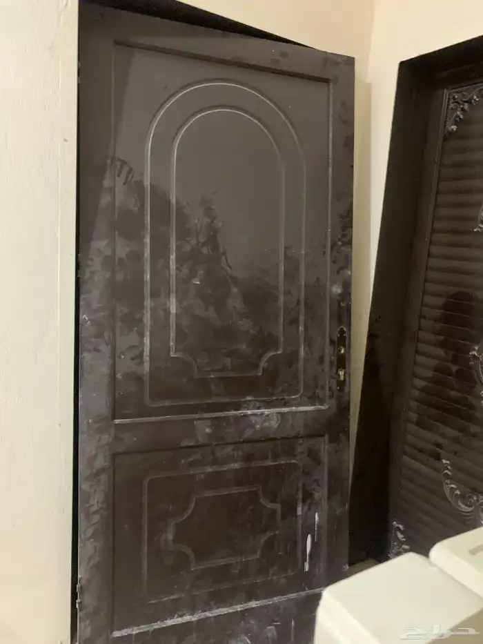 باب خشب نظيف مره 0