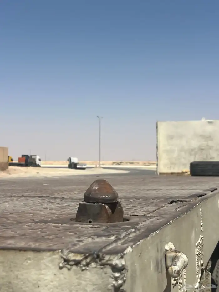 للبيع تيدر سطحه ساف طول 13.60سسته فوق الدنقل. 8