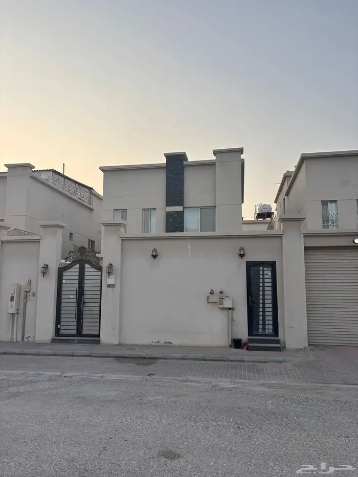 للبيع فيلا مستخدمة بالفاخرية مساحة 405 0