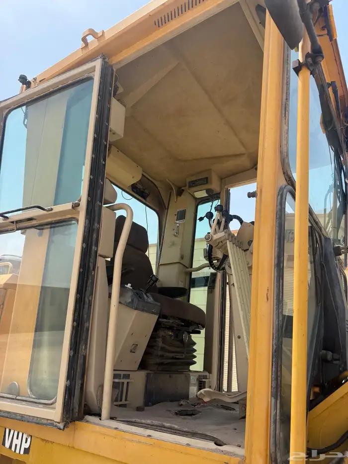 للبيع قريدر 14H موديل 2006 2