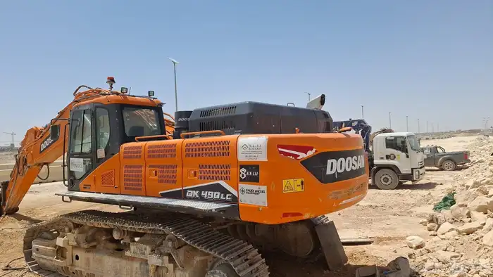 بوكلينات 50 طن نظيفة للبيع 20