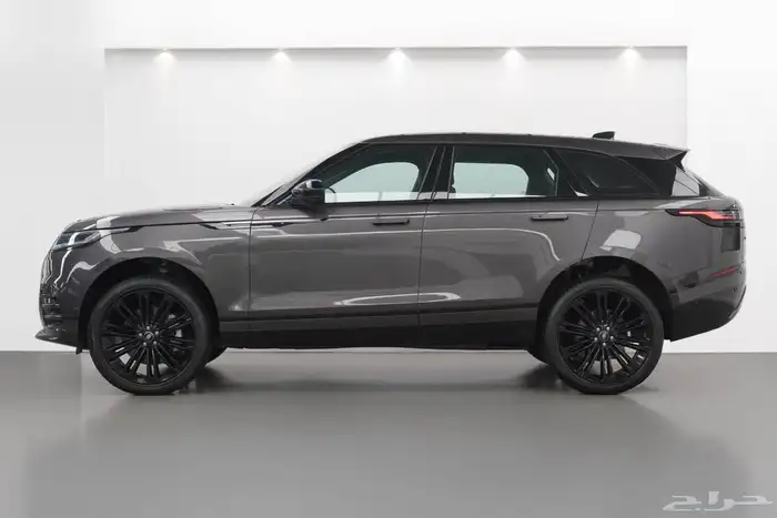 2025 Range Rover Velar HSE V6 اعلى المواصفات جديد اصفار 3