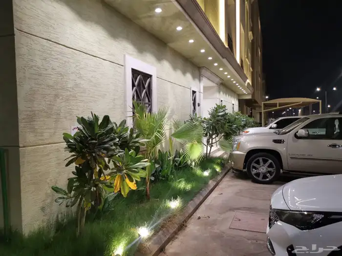 شقه للايجار في عماره 10