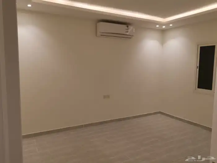 شقه للايجار في عماره 7