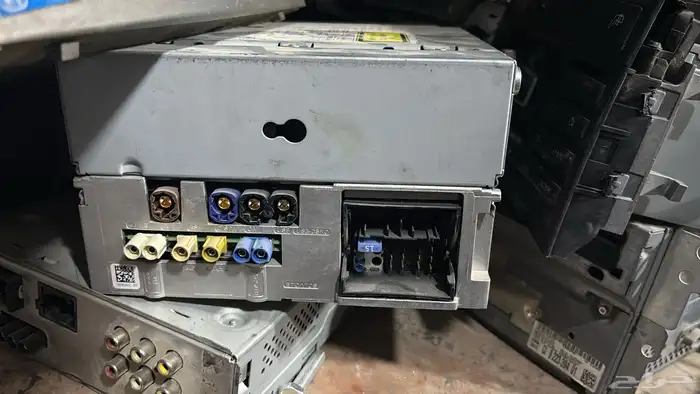 متوفر لدينا اغلب الكومنتات لل مرسيدس و BMWورنج روفر و اودي 5