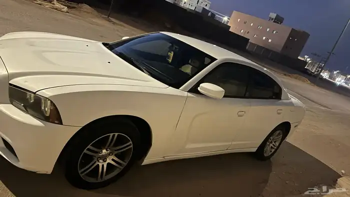 دوج تشارجر 2011 2