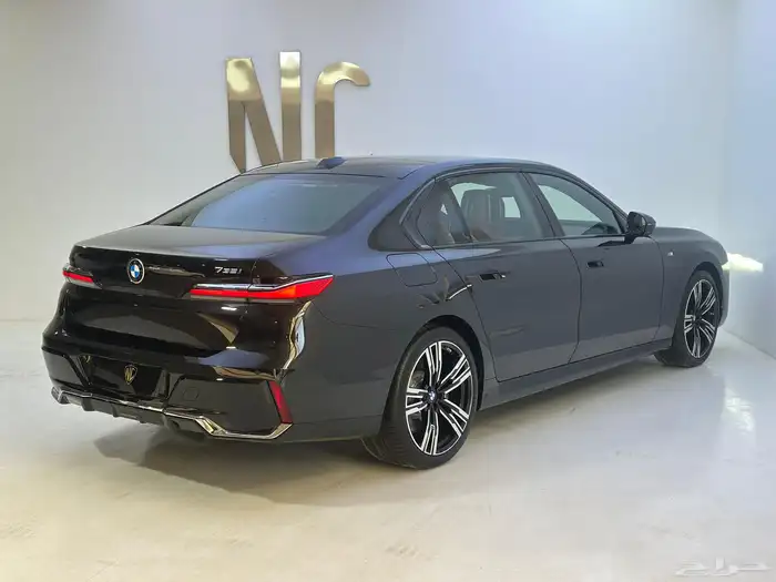 BMW 735 2026 سكاي لاونج داخل جملي 9