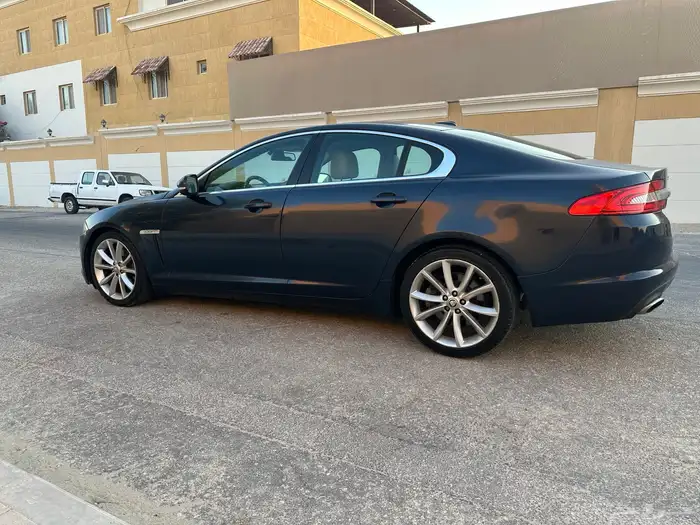 جاكوار 2012 xf 5