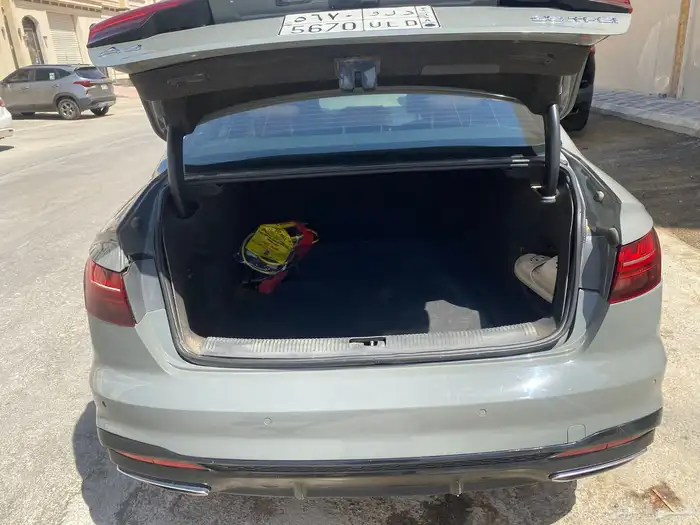 اودي A4 السوم 70الف 5