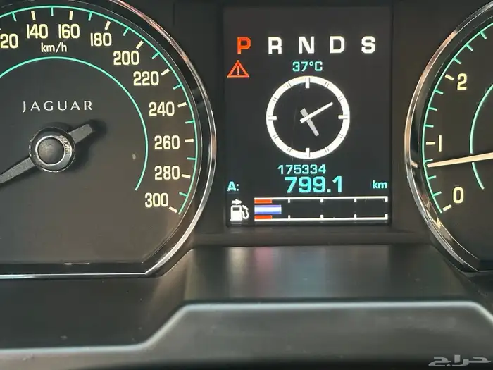 جاكوار 2012 xf 10