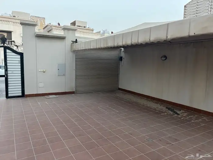 للبيع فيلا مستخدمة بالفاخرية مساحة 405 8