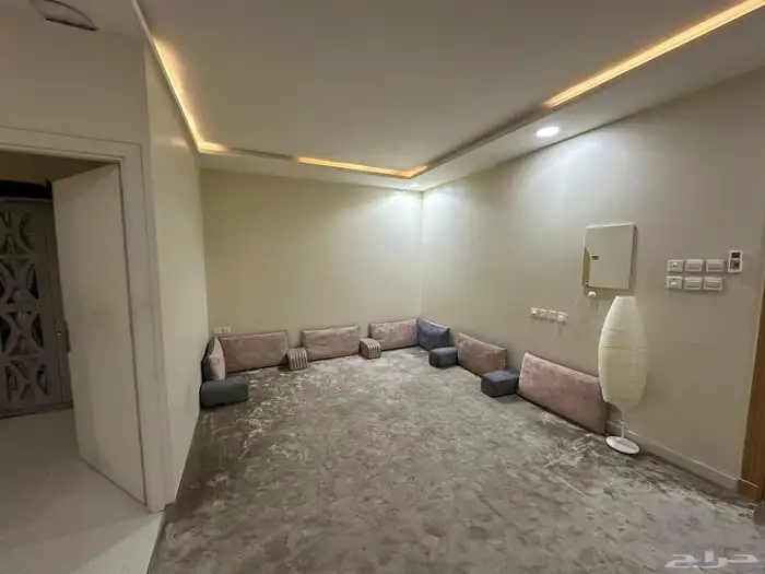 للإيجار شقق عزاب بموقع مميز بحي لبن 6