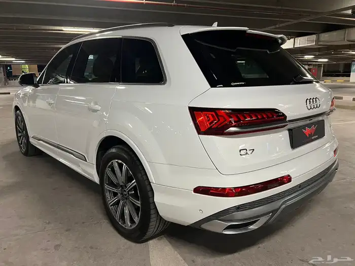 اودي q7 2021 اس لاين 4