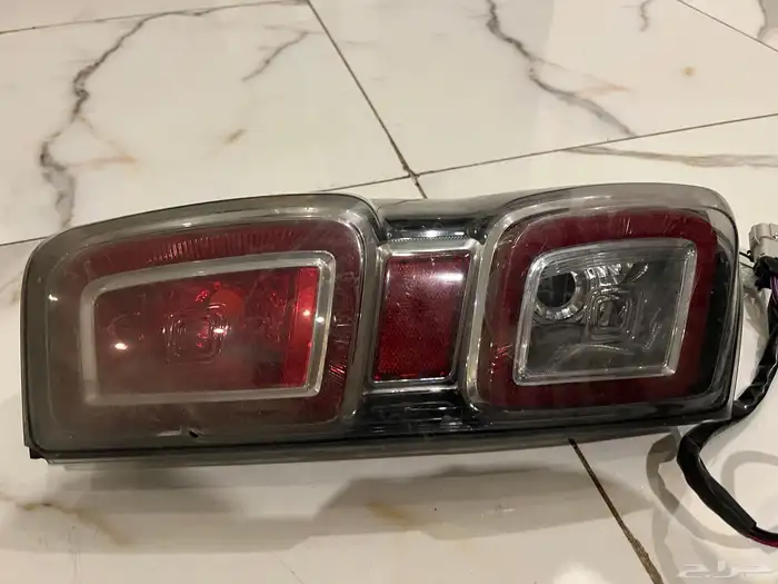 اسطب وكشافات ايسوزو 202e 3