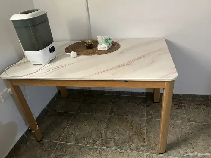 سفرة طعام 6 اشخاص 0