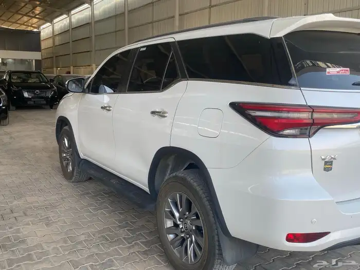 فورتشنر 2023 سعودي ديزل 2800 سي سي 4