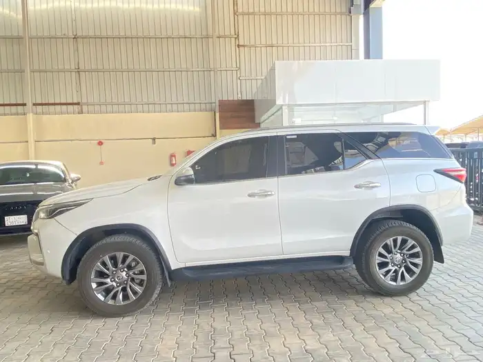 فورتشنر 2023 سعودي ديزل 2800 سي سي 2