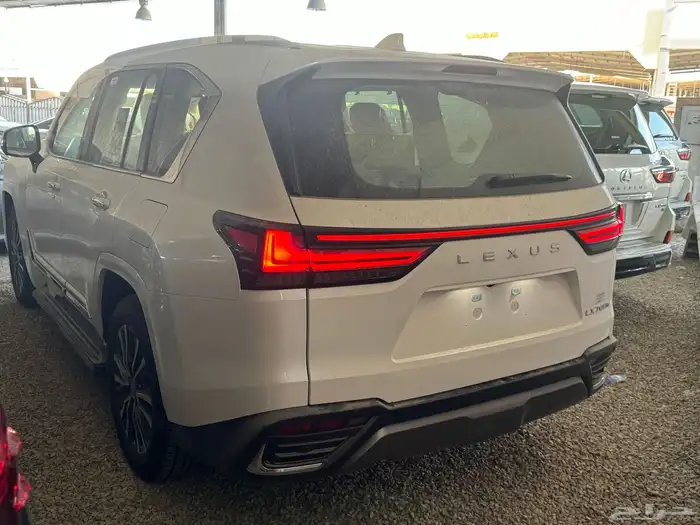 لكزس 2025 L X700H هايبرد اصفار جديد 4
