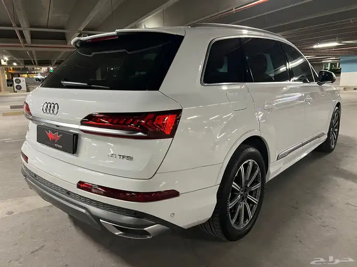 اودي q7 2021 اس لاين 0